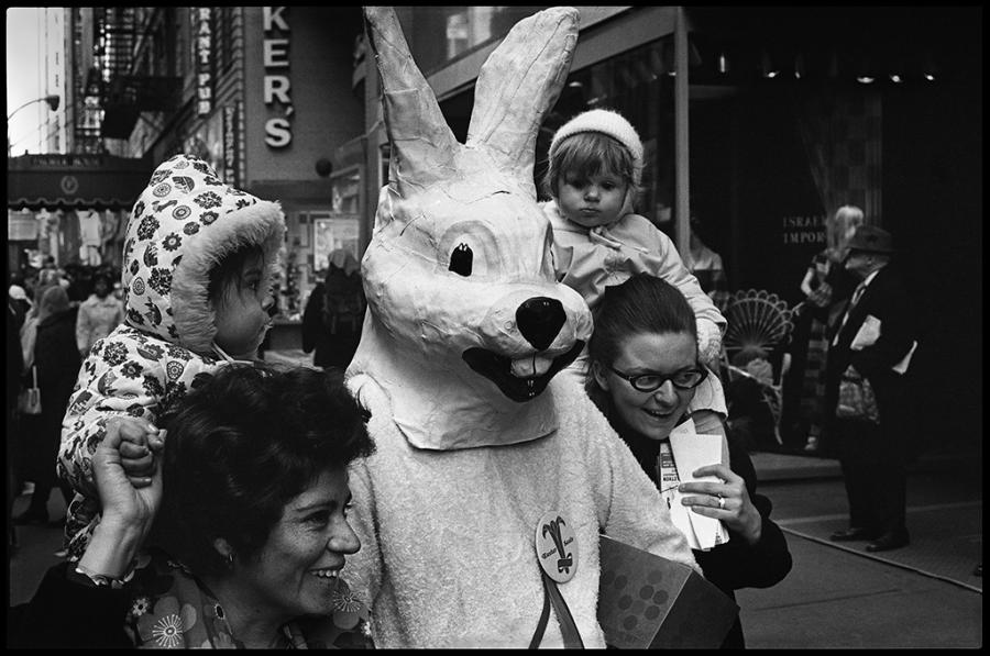 chicago parade - black and white photo