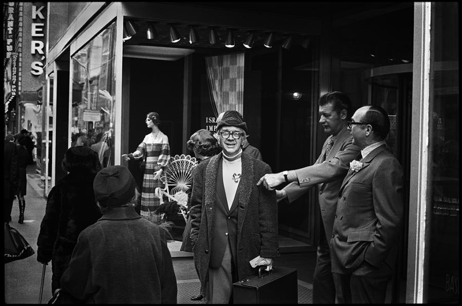 chicago parade - black and white photo