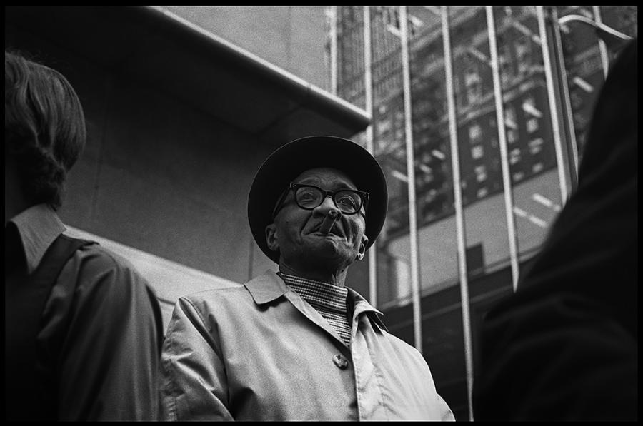 chicago parade - black and white photo
