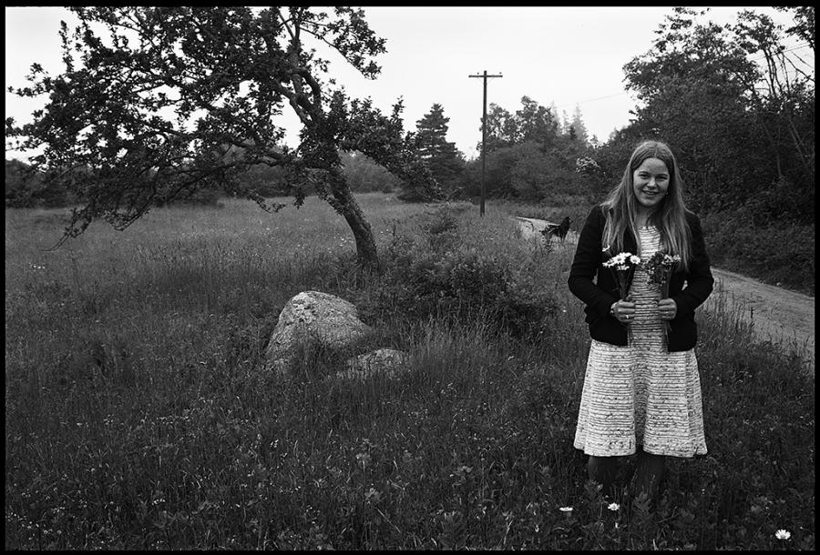 friends - black and white photo