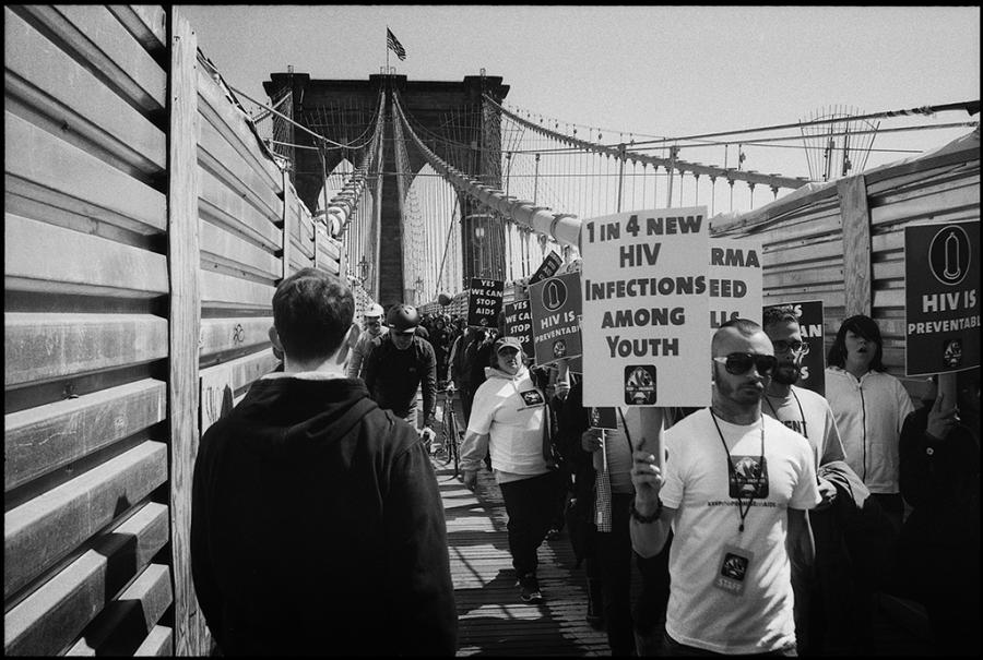brooklyn bridge - black and white photo