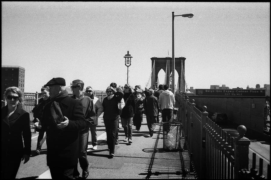 brooklyn bridge - black and white photo