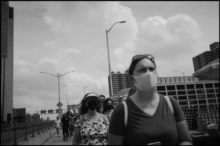 brooklyn bridge - black and white photo