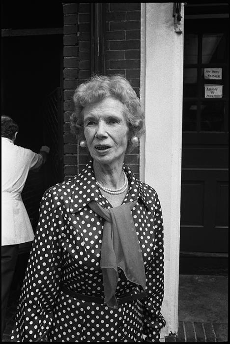 street portraits - black and white photo