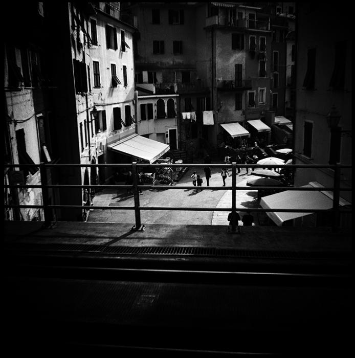 cityscapes - black and white photo