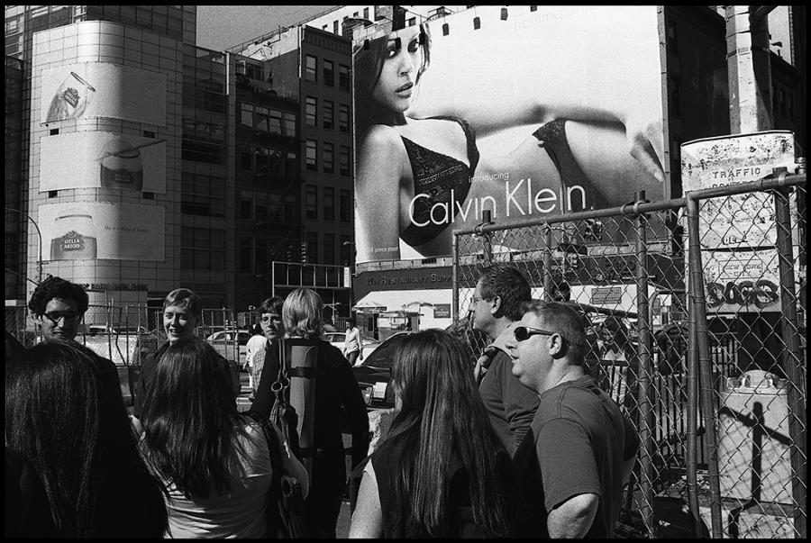 noho - black and white photo