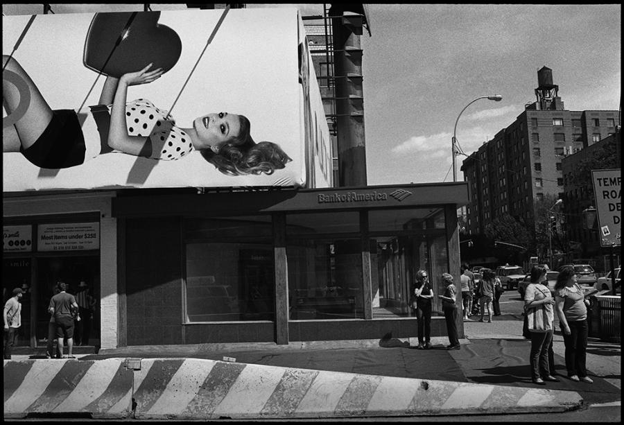noho - black and white photo