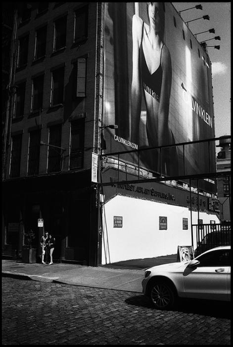 noho - black and white photo