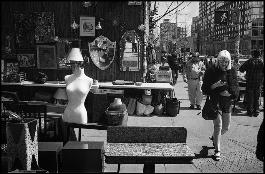 noho - black and white photo