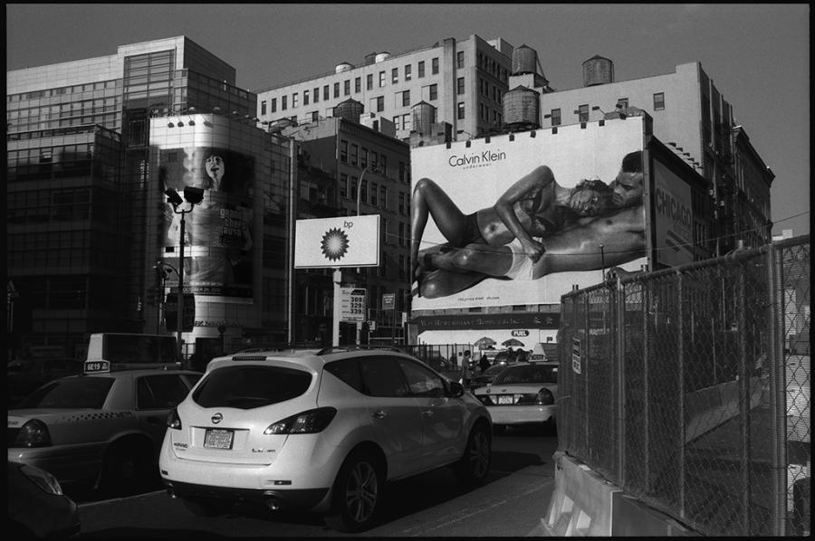 noho - black and white photo